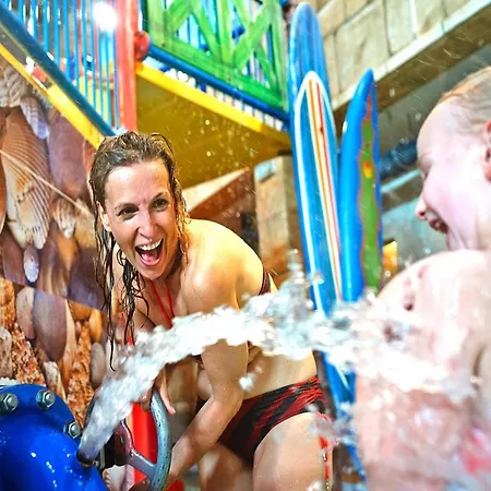 度假居 Ferien- Und Freizeitpark Weissenhaeuser